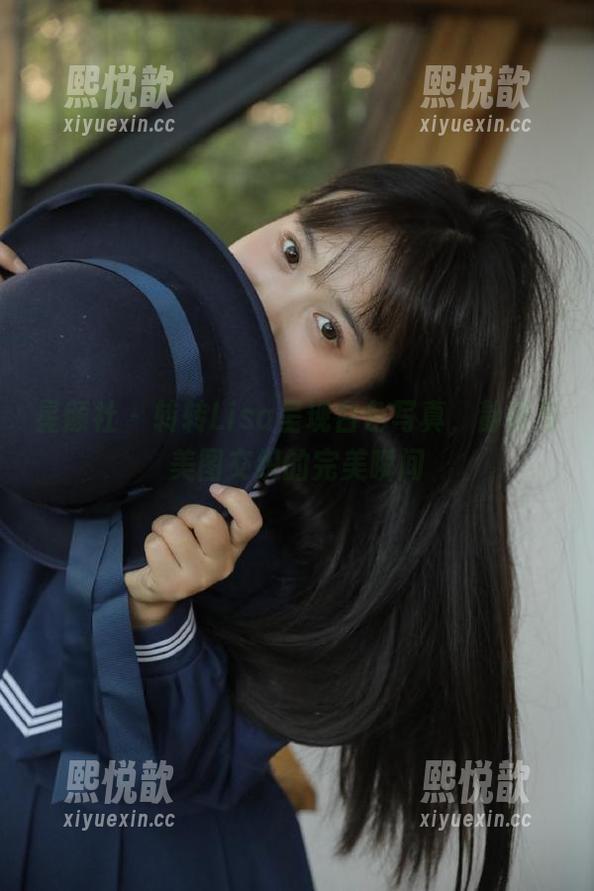 星颜社 - 转转Lisa呈现白色写真，静谧与美图交织的完美瞬间