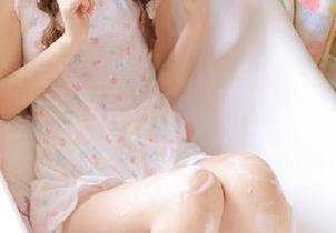 星颜社 – 在线观看韩雨嘉的白裙作品，发现她眼中的美丽瞬间