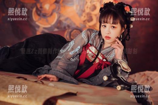 晕崽Zz倾情制作的和服蕾姆私拍图集，捕捉唯美时刻