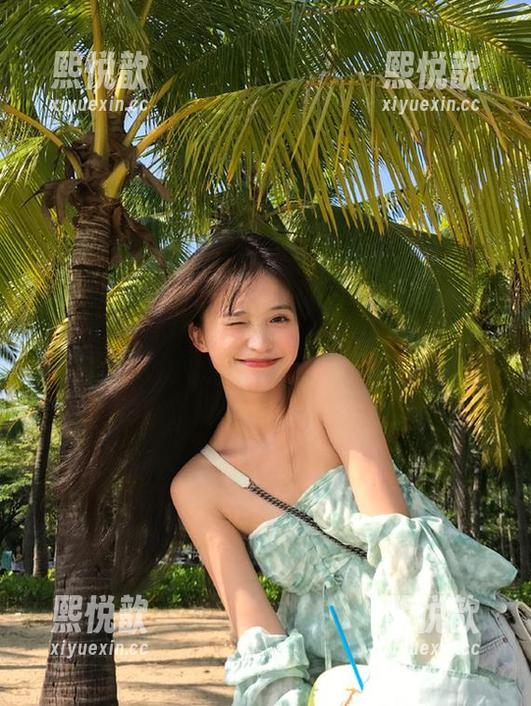 聚焦普美(bomi)的美足写真全集：优雅足迹中的细腻与动人瞬间