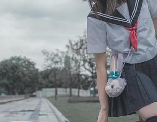 月下摄影 – 奶牛和茜茜的田园梦，精美写真及图片展现生活之美
