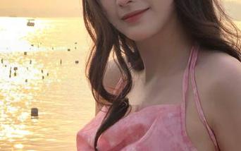 果团网 – 白色梦境：莫雅淇最新写真集，展现她的独特魅力！