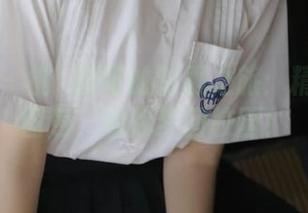 微密圈 – 桃沢樱呀的制服之旅：精美原图图包，助你梦回校园！