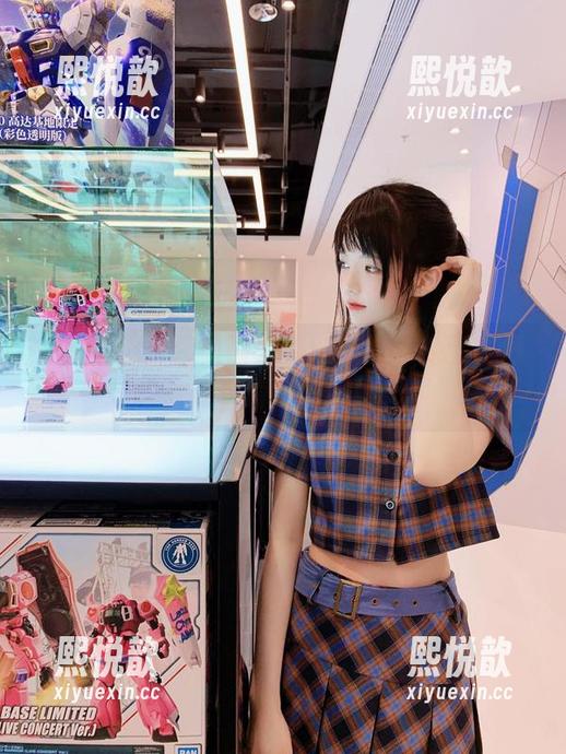 桜桃喵职业装美图合集：点亮你的工作日，让时尚与众不同！