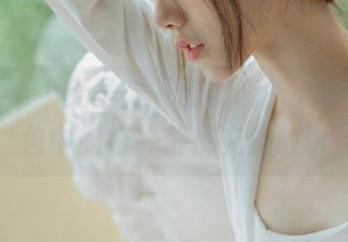 梦丝女神 – 无圣光下的晓晓，天台写真图包中的每一幕都充满故事