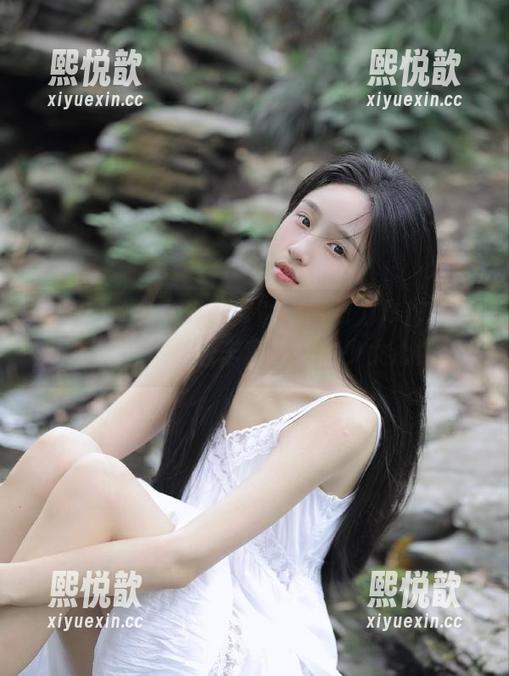 森萝财团 校服肉丝少女:森萝财团最新力作作品集资源,带你走进丰富多彩的少女心世界