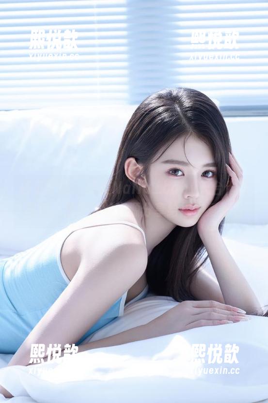 模范学院 - 绝美NaNa_baby天台作品图包，最丰厚的资源分享给摄影爱好者