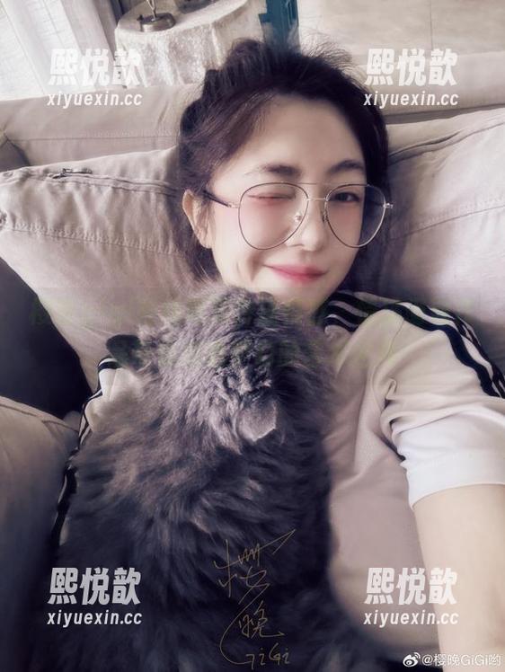 樱晚gigi在线写真传递情感，情挑阑珊作品带你走进梦幻的艺术世界