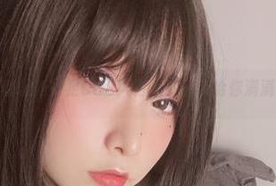 可爱的次屁啦最新裸足COS风格写真，带给你满满的幸福感！