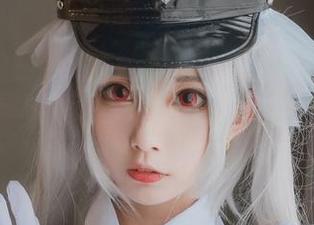 清颜颜子与教室的清新写真合集，画出青春的美丽篇章
