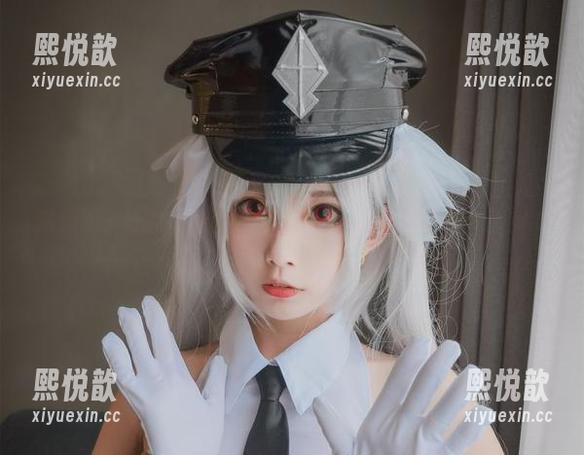 清颜颜子与教室的清新写真合集，画出青春的美丽篇章