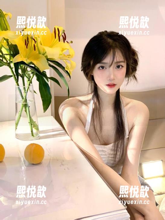 爱蜜社-莉娜lena 爱蜜社 - 探索莉娜lena在校园里的写真艺术:观看原图,发现她不为人知的故事!