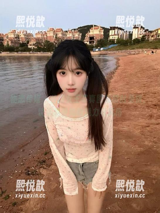 物恋传媒 - 佳琪女王写真图册限时免费，快来感受她的魅力与风格