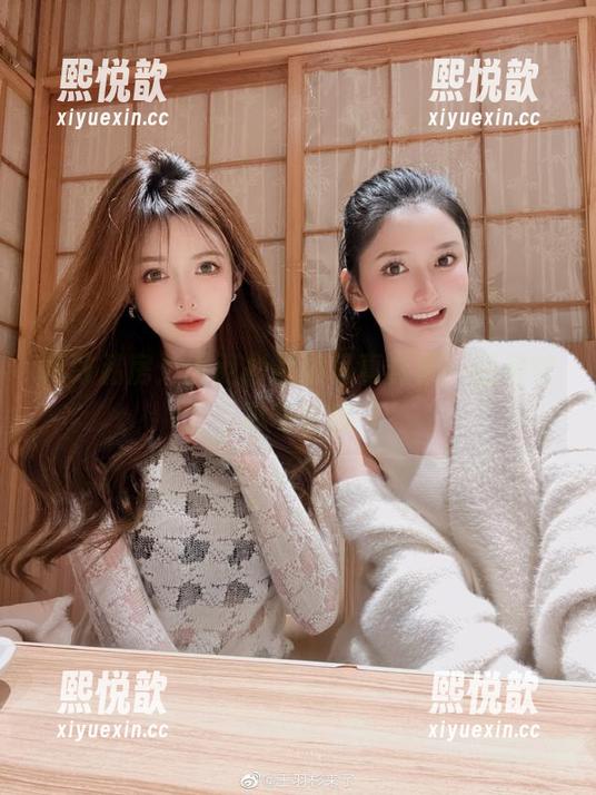 王羽杉 精致私房:王羽杉制服写真合集,透视纯真与性感