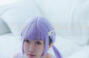 探秘“甜糖大魔王”女孩的写真福利,超高清原图助你感受纯真与优雅!