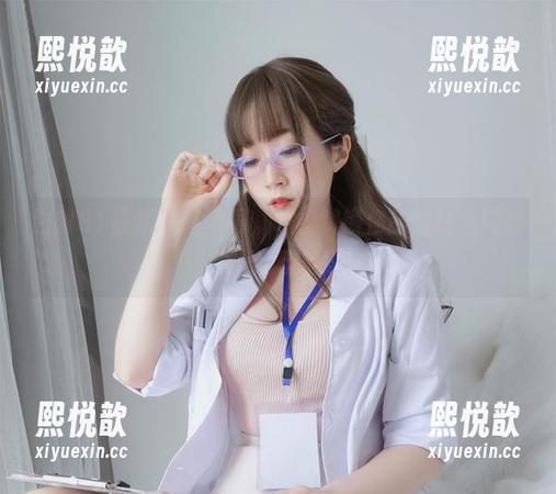 白银81 白银81最新瑜伽美图,轻松解锁你的柔韧与微笑,快乐无极限!