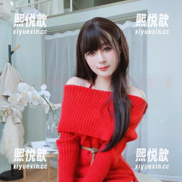 白银81透明制服作品更新：原图欣赏，发现她不一样的魅力