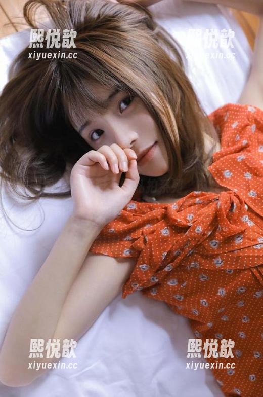 白龙猫女 微密圈 - 白龙猫女的私拍系列,肉丝图片浓缩了她的青春与活力之美!