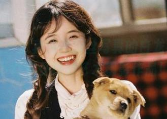 微密圈 – 全套油光黑丝写真的白龙猫女，下载享受绝妙艺术摄影作品！