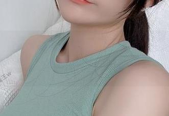 眼酱大魔王w演绎水手服风情的私房写真，瞬间捕获你的心