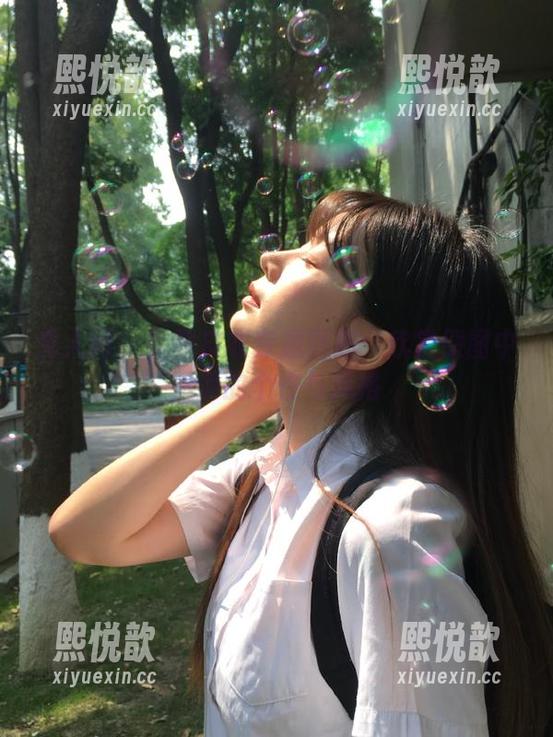 秀人网 - 优酱皮衣专题图册：欣赏原图中流淌的个性与风格