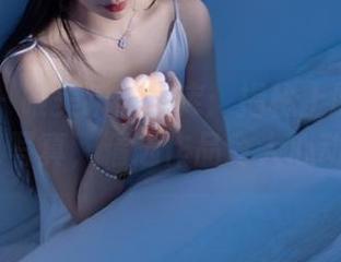 秀人网 – 唯美瞬间图库：揭秘土肥圆CarolJK写真，精选作品令人心动不已