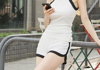 秀人网 – 时尚前沿，最新夏雪爱女神写真合集，让你领略非凡风采