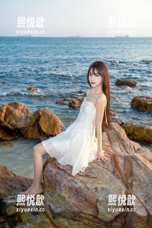 秀人网 - 在无圣光之下，安然anran泳衣写真创作，美图呈现最真实的自我
