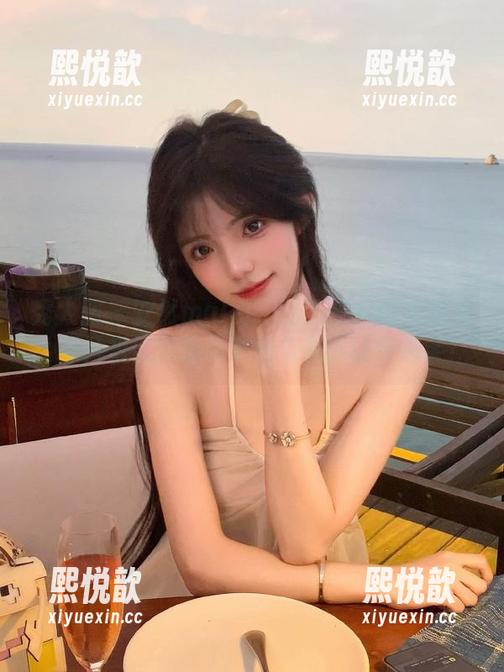 秀人网 - 安然maleah的美脚原图大放送，照片里隐藏的每个细节都能让你爆笑！