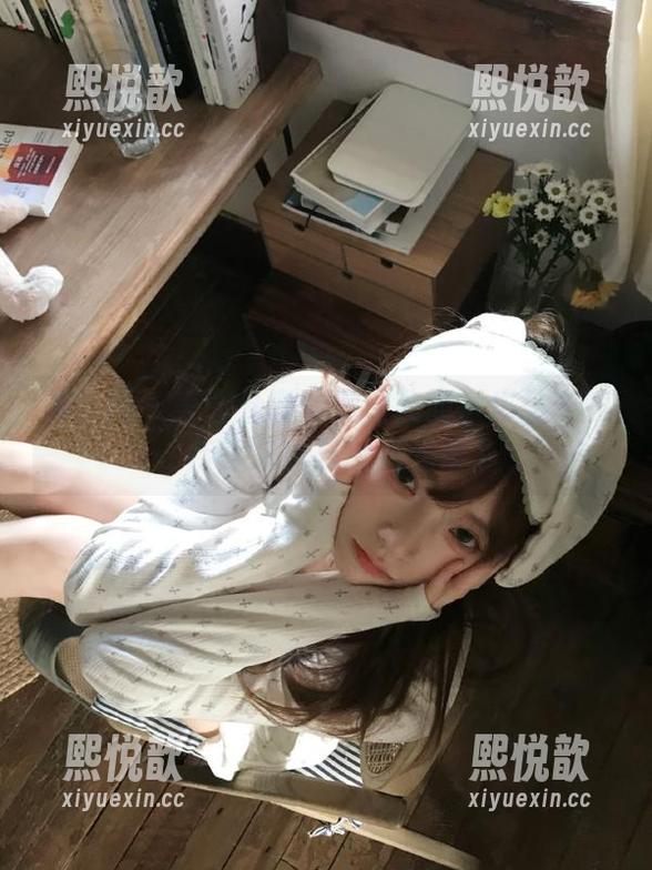 秀人网 - 美图分享：安然儿旗袍作品中的传统文化与时尚元素