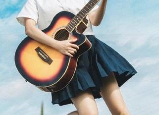 秀人网 – 安琪Yee泳池写真：在水中发现生活的诗意与艺术作品
