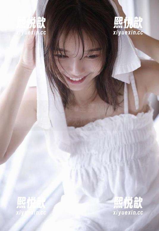 秀人网 - 小茶茶tea全套校服作品，让人忍不住想回到那个无忧无虑的学生时代！