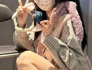 秀人网 – 超美私拍合集：月夕Lily丝袜写真，展现每一寸曲线的诱惑