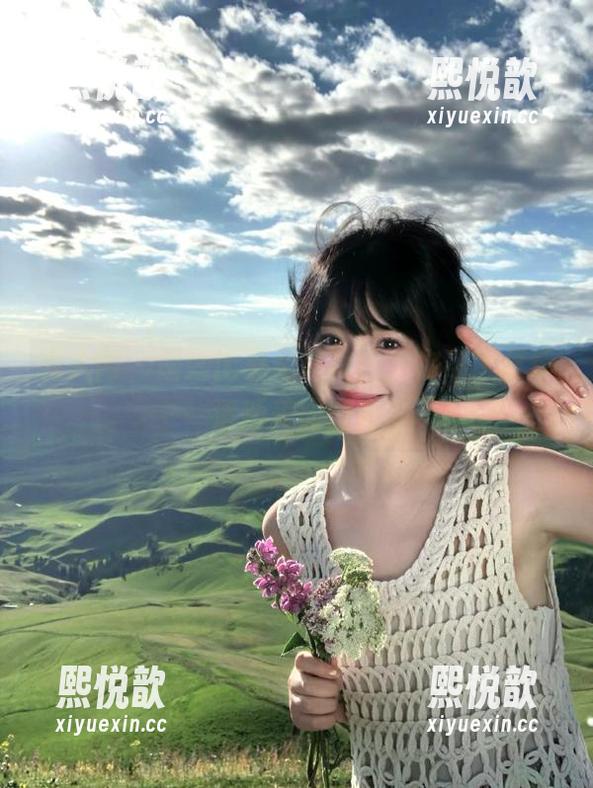 秀人网 - 清妙比基尼写真，为你奉上夏季清新美图盛宴