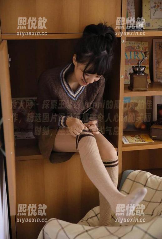 秀人网 - 探索王馨瑶yanni的厦门旅拍佳作，精选图片记录下那些令人心动的美丽时刻，感受她的艺术气息。