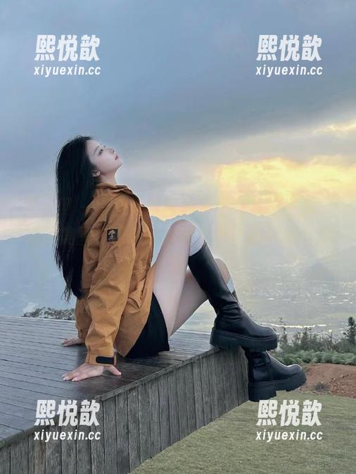 秀人网-甜白酱 秀人网 - 探索甜白酱的万圣节奇幻世界,精美美图与照片带你感受节日的神秘与欢愉