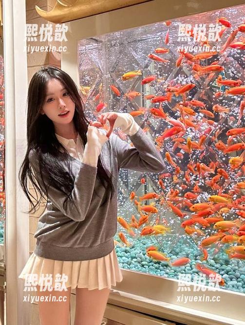 秀人网 - 白白Alina带你进入镂空的奇幻世界，精美写真套图合集萌翻你！