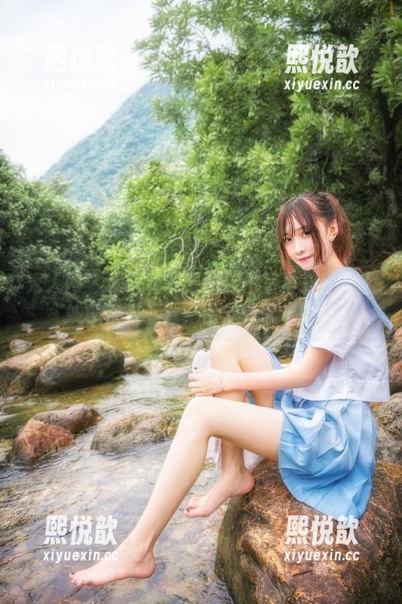 秀人网 - 程程程的厦门旅拍写真集暖心上线，快来下载一同分享快乐吧！
