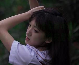 秀人网 – 当糯美子化身居家写真女王，高清呈现她毫不在意的搞笑居家造型！