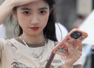秀人网 – 拿去吧！草莓zz白丝图包，专为喜欢独特作品的人准备！