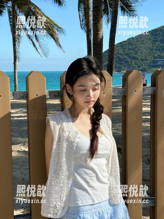 秀人网-萌白酱 秀人网 - 在线欣赏萌白酱少女写真资源,感受那份纯真与梦幻的完美结合!