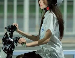 秀人网 – 陈梵妮Fanny：无圣光比基尼美图，展现极致自信与魅惑