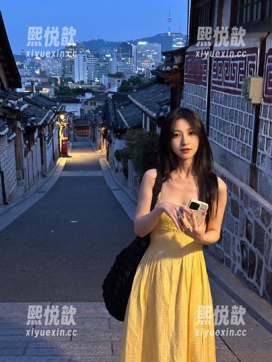 秀人网 - 陈芊儿私房摄影之美，秘书角色原图独领风骚
