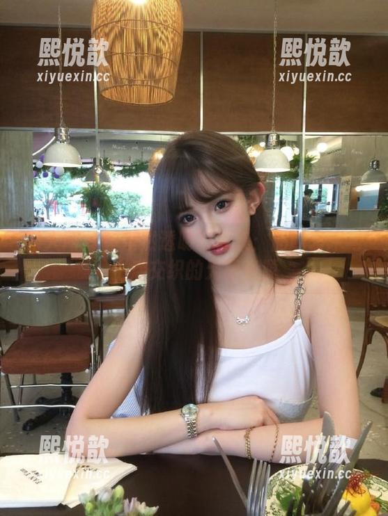 秀人网 - 黄乐然透明写真集：品味艺术与生活交织的无限资源