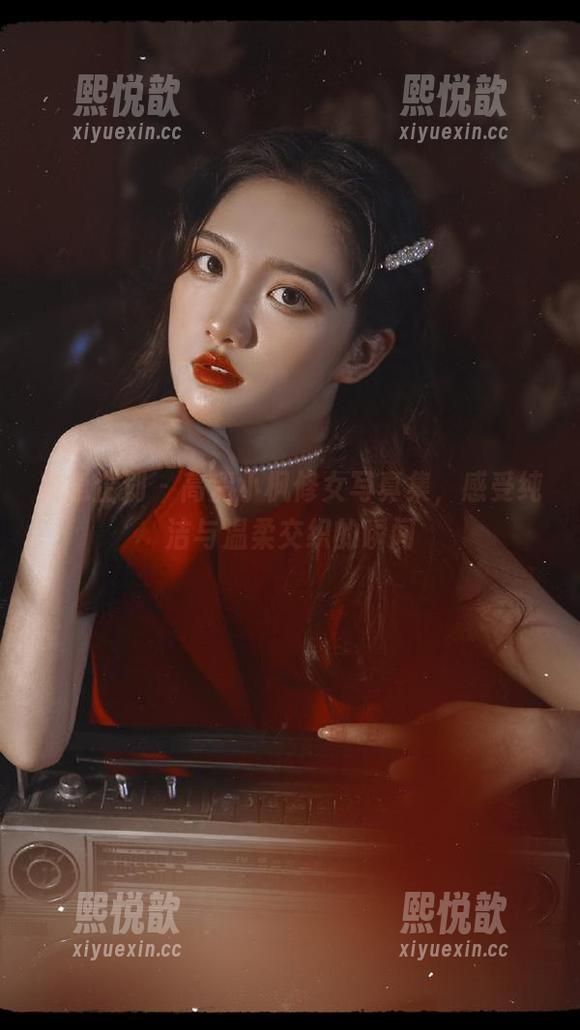 紧急企划 - 高清小枫修女写真集，感受纯洁与温柔交织的瞬间