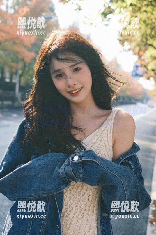 美媛馆 - 沫晓伊最新甜心写真集，捕捉她最真实动人的瞬间与笑容