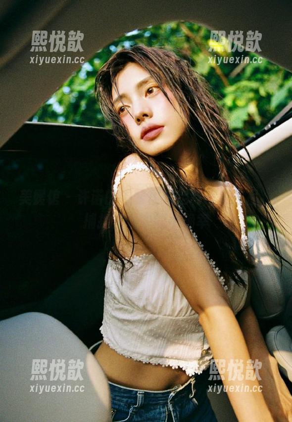 美媛馆 - 许诺的温馨居家定制写真作品，捕捉生活中的小确幸