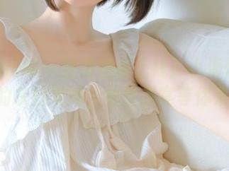 花漾show – 免费图册上线：小海臀Rena的灰丝写真，视觉盛宴等你来享