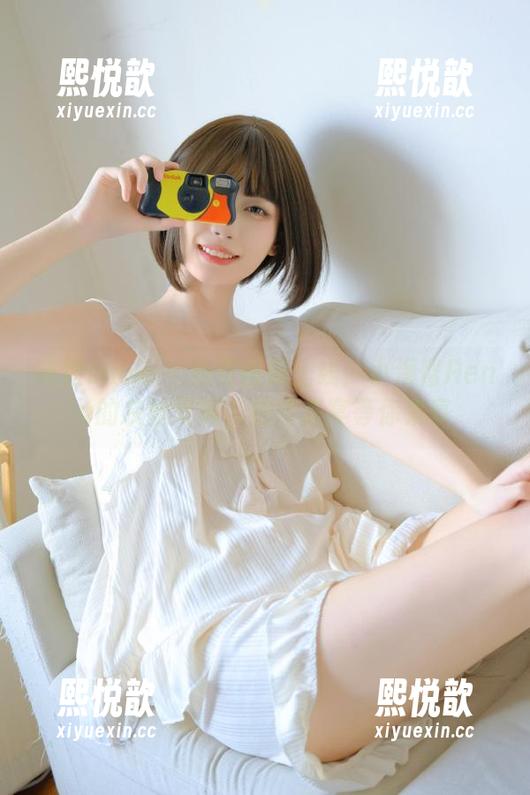 花漾show - 免费图册上线：小海臀Rena的灰丝写真，视觉盛宴等你来享