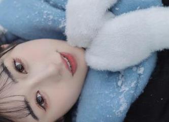 花漾show – 走进尤妮丝egg的白裙世界：精致写真图包陪你体验浪漫与优雅！